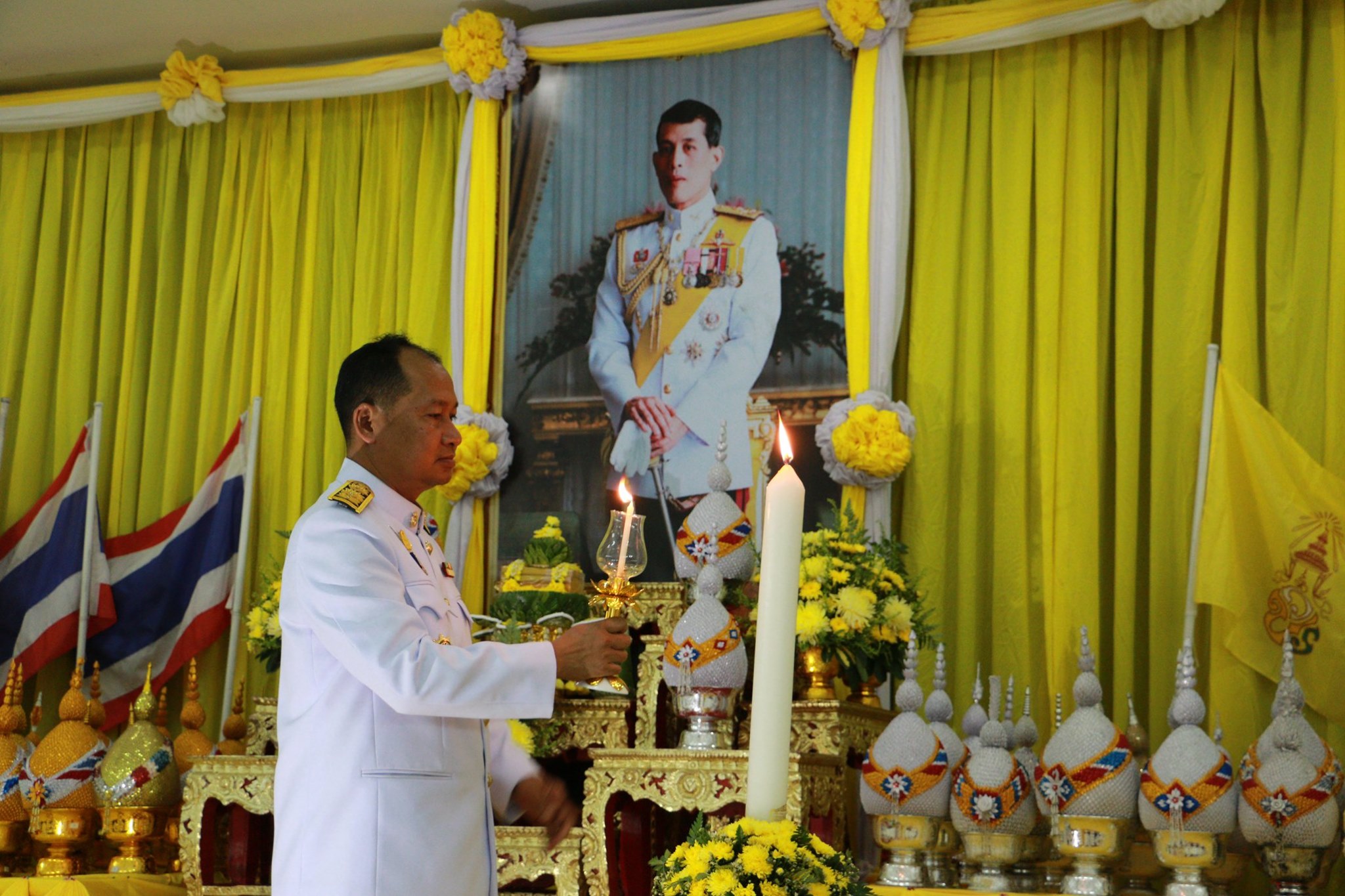 เฉลิมพระเกียรติพระบาทสมเด็จพระปรเมนทรรามาธิบดีศรีสินทรมหาวชิราลงกรณฯ พระวชิรเกล้าเจ้าอยู่หัว รัชกาลท